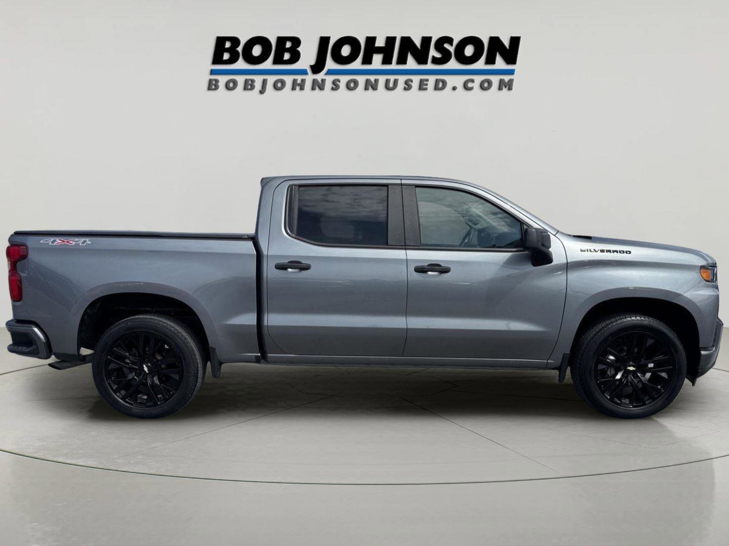 Used 2020 Chevrolet Silverado 1500 Custom w/ Custom Value Package AWD/4WD image 2