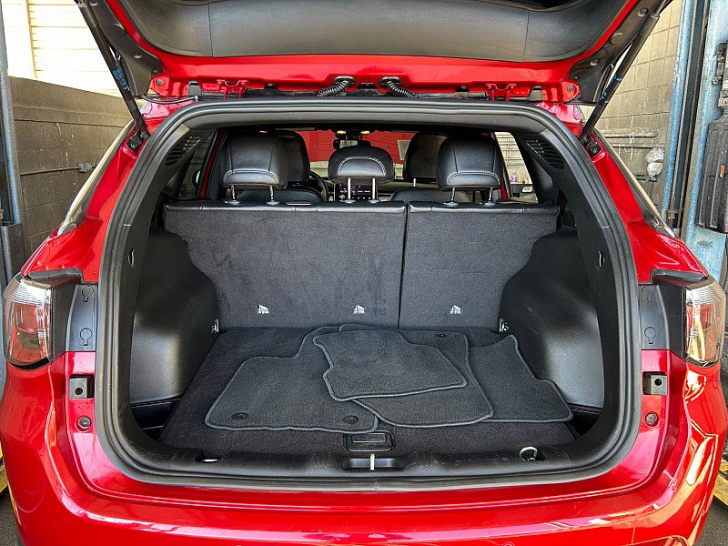 Used 2025 Jeep Compass Limited image 34