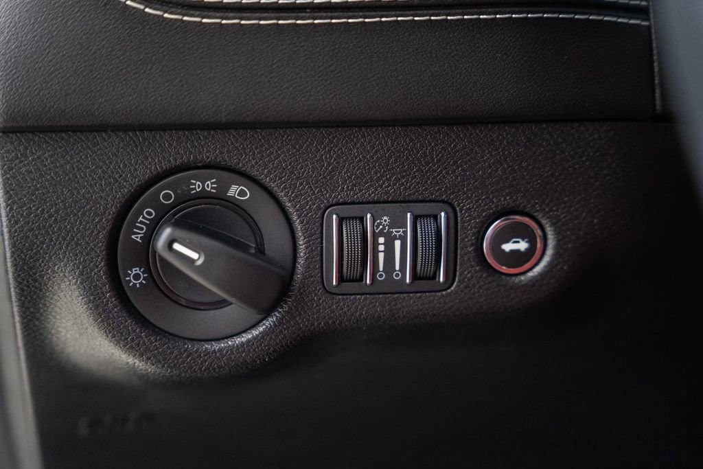 Used 2023 Dodge Charger SRT Hellcat w/ Harman/Kardon Audio Group image 49