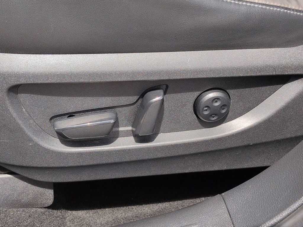 Used 2023 INFINITI QX50 Luxe w/ Cargo Package image 16