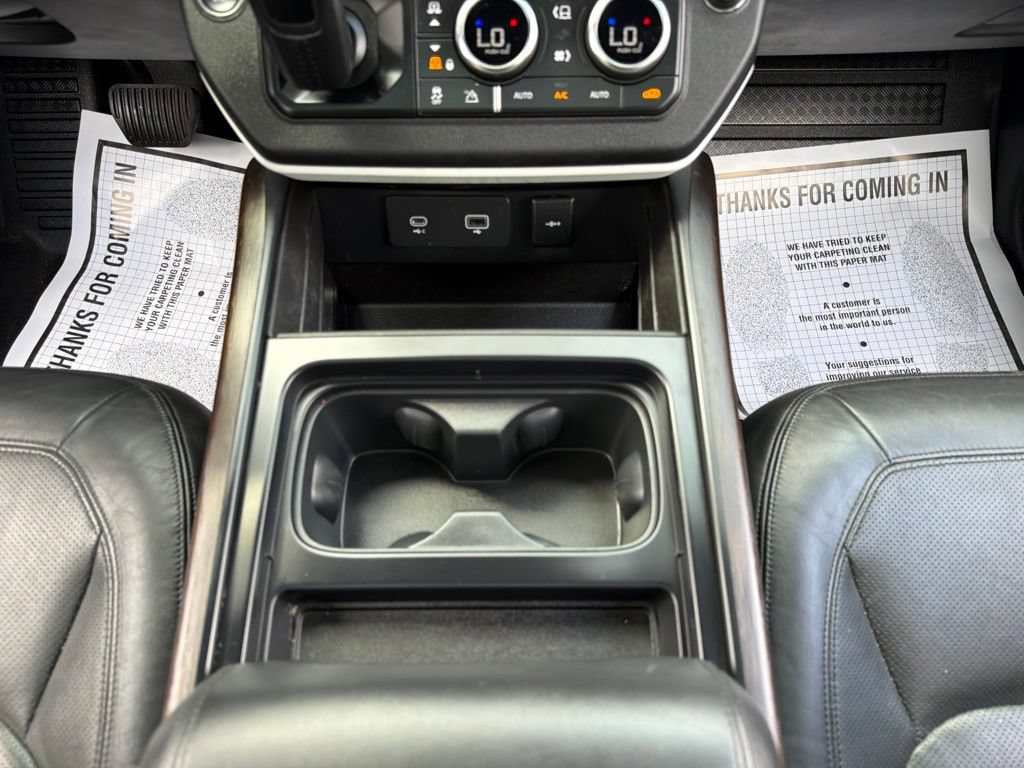 Used 2023 Land Rover Defender 130 SE AWD/4WD image 24