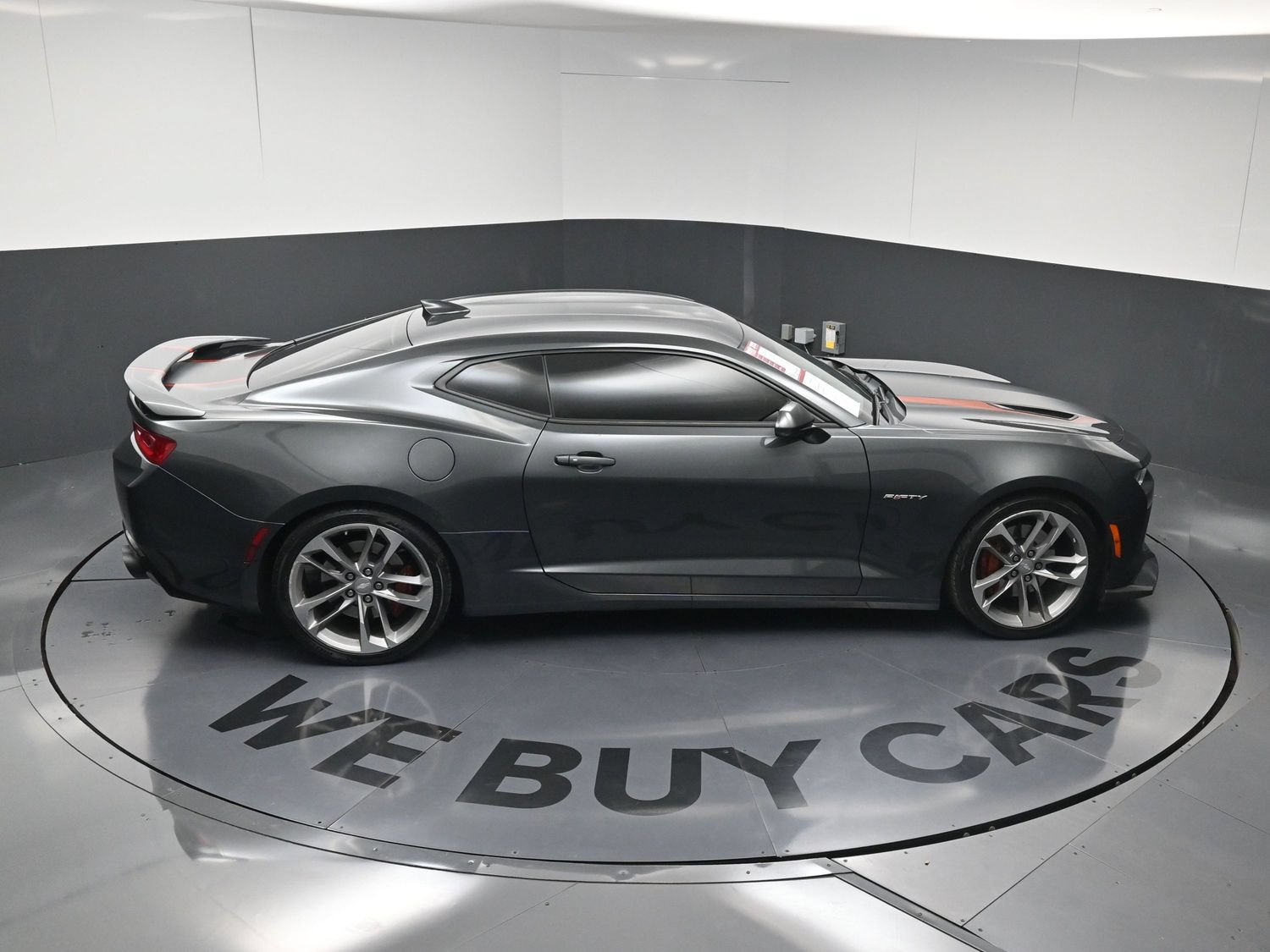Used 2017 Chevrolet Camaro SS w/ 50th Anniversary Edition RWD image 33