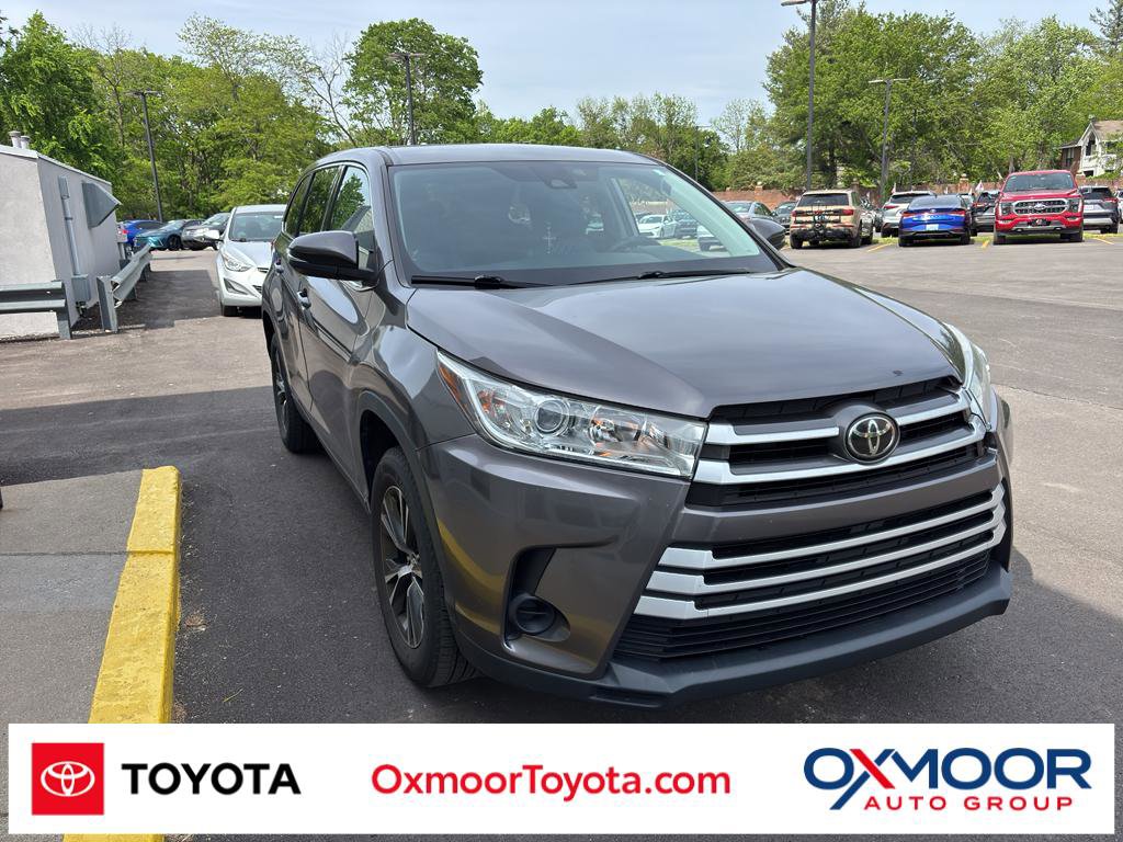 Certified 2019 Toyota Highlander LE FWD image 1
