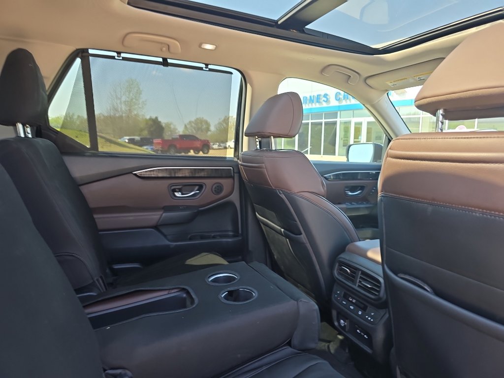 Used 2025 Honda Pilot Elite image 17