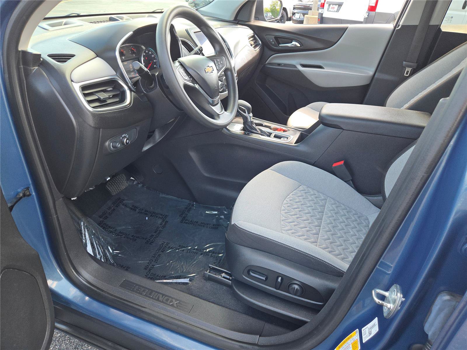 Used 2024 Chevrolet Equinox LS w/ LS Convenience Package FWD image 25
