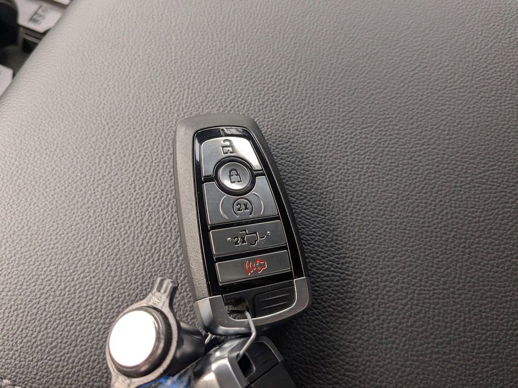 New 2025 Ford F250 Lariat w/ Lariat Ultimate Package image 35