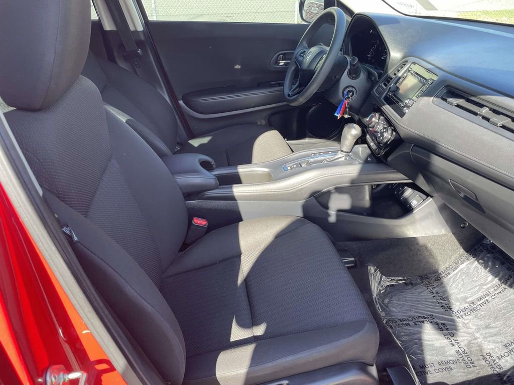 Used 2016 Honda HR-V LX image 45