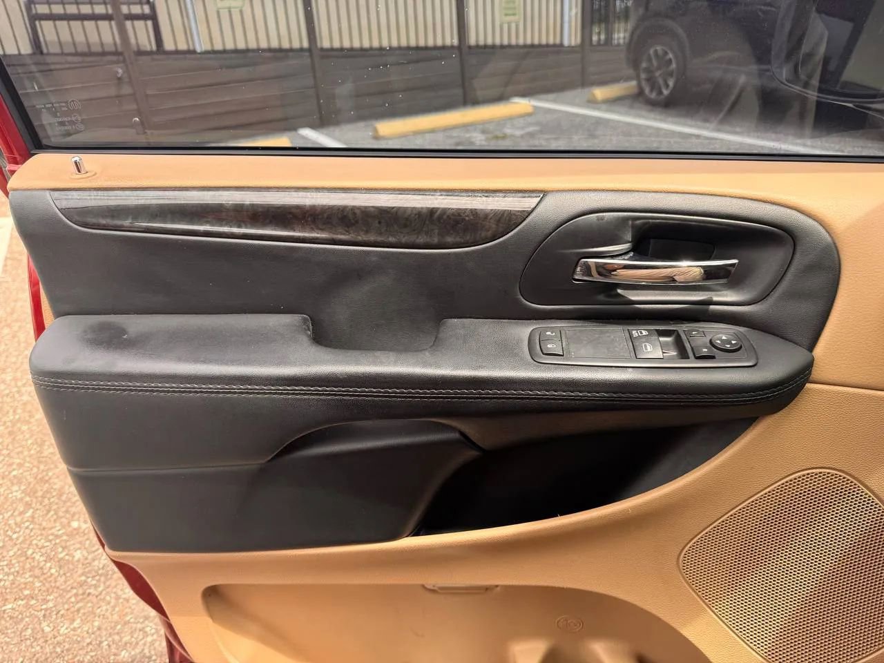 Used 2016 Dodge Grand Caravan American Value Package image 16