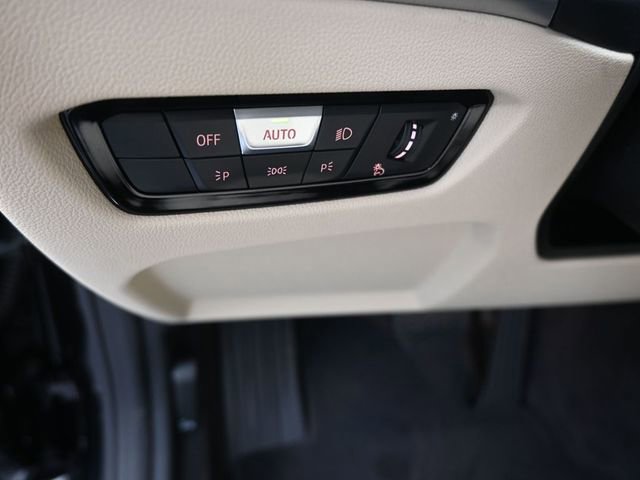 New 2026 BMW 430i Convertible w/ Convenience Package image 21