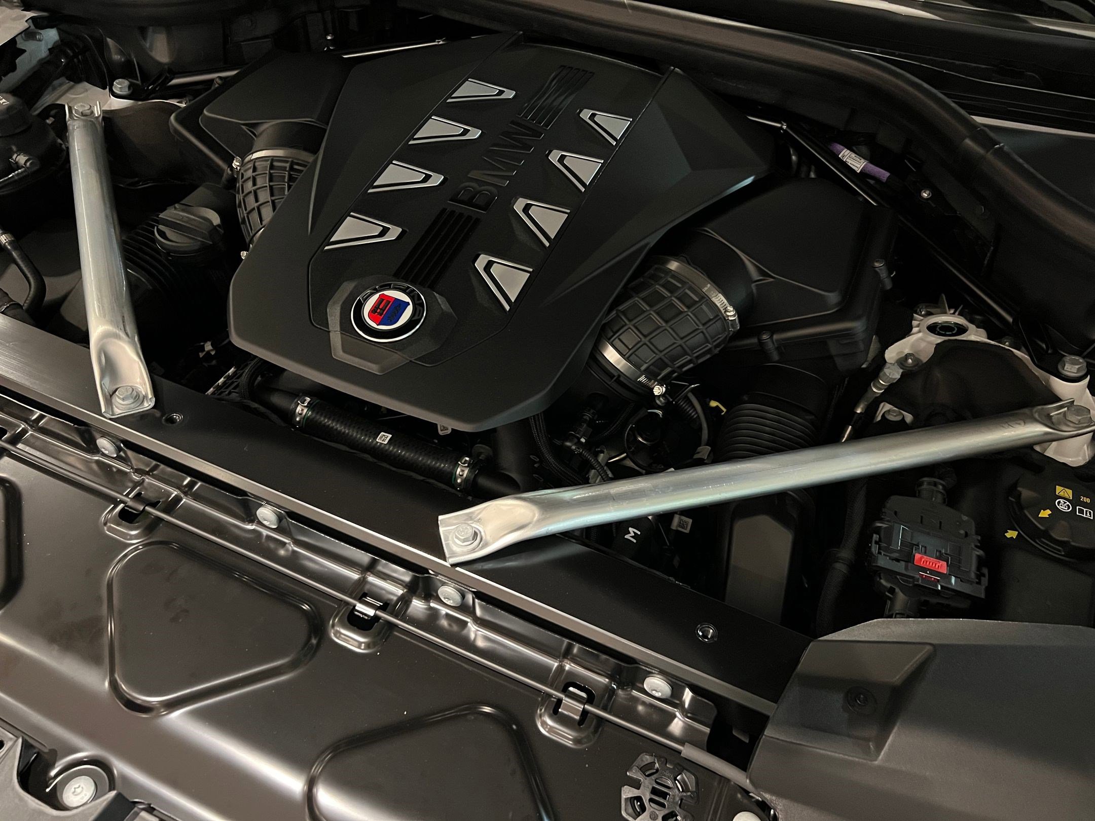 New 2026 BMW ALPINA XB7 image 21