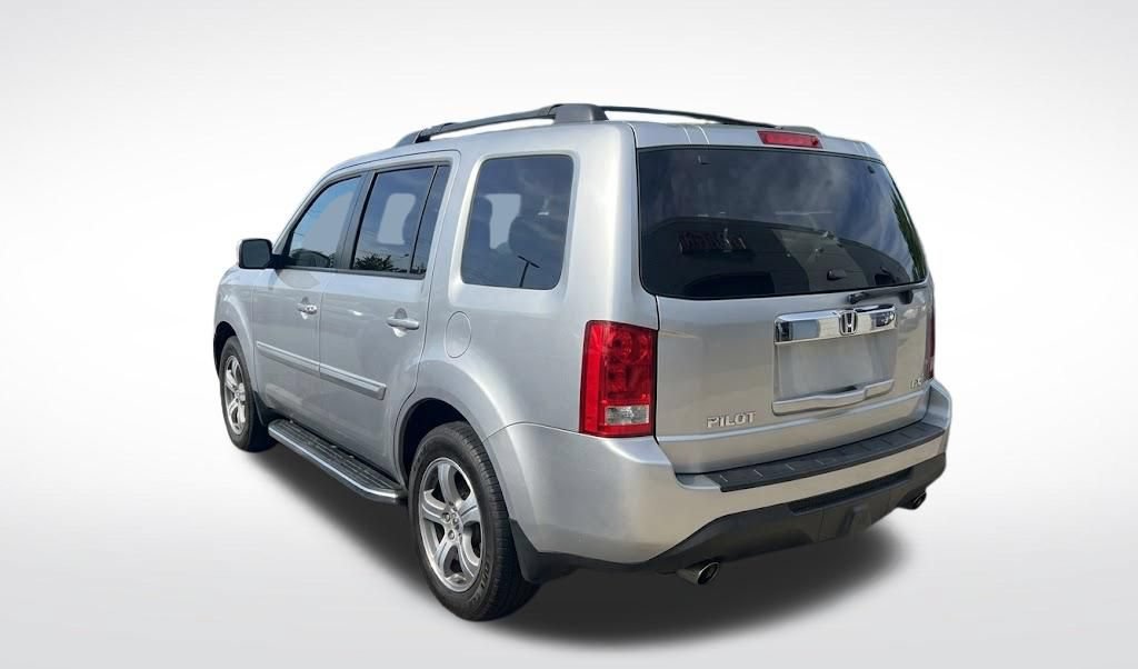 Used 2015 Honda Pilot LX image 4