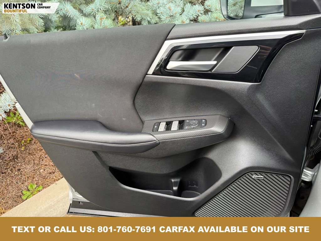 Used 2025 Mitsubishi Outlander ES image 20