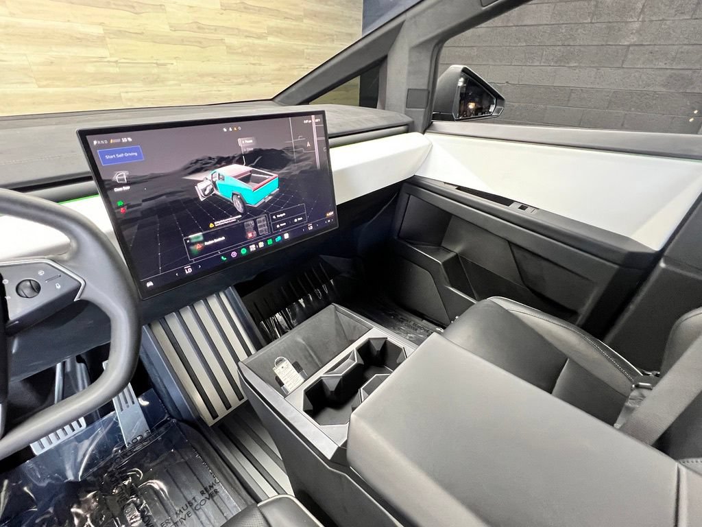 Used 2024 Tesla Cybertruck Cyberbeast AWD/4WD image 13