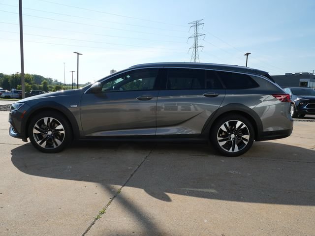 Used 2018 Buick Regal Essence w/ Driver Confidence Package #1 AWD/4WD image 3