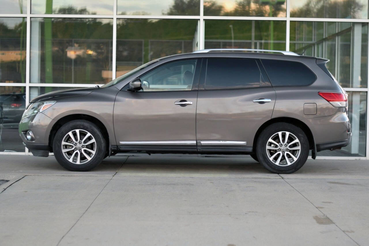 Used 2014 Nissan Pathfinder SL w/ SL Premium Package image 4