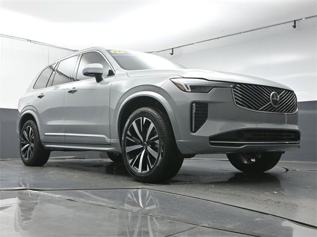 Used 2025 Volvo XC90 B5 Core w/ Protection Package image 35