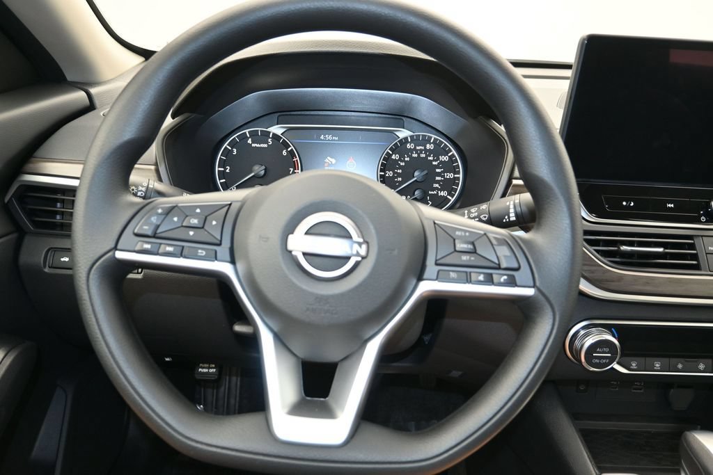 New 2026 Nissan Altima 2.5 SV w/ SV Special Edition Package FWD image 13
