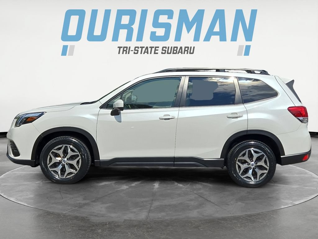 Certified 2023 Subaru Forester Premium AWD/4WD image 3