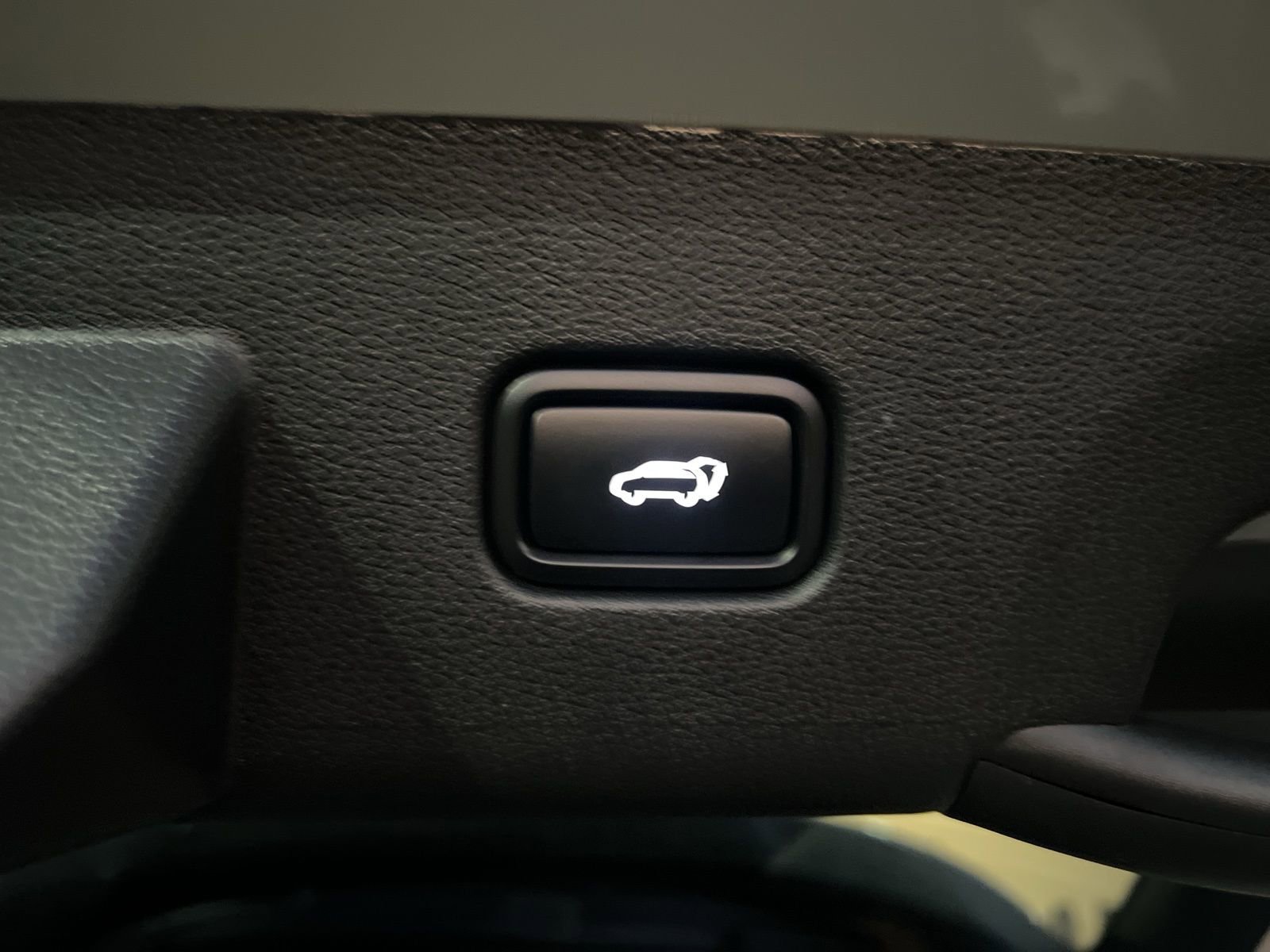 Used 2025 Kia Sportage X-Line image 11