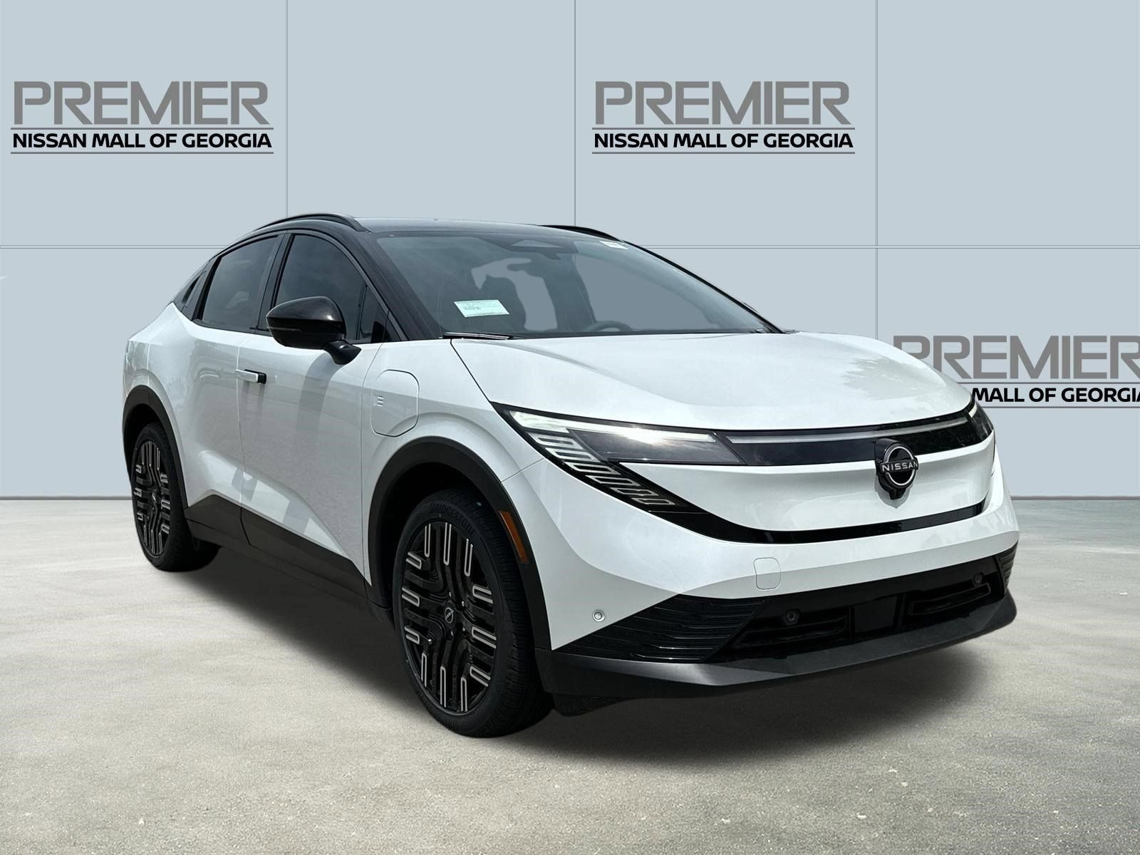 New 2026 Nissan Leaf Platinum+ FWD image 3