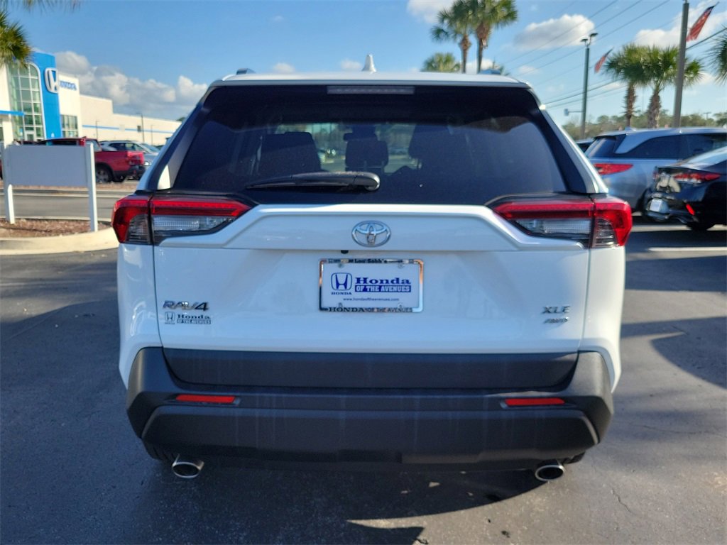 Used 2019 Toyota RAV4 XLE image 8
