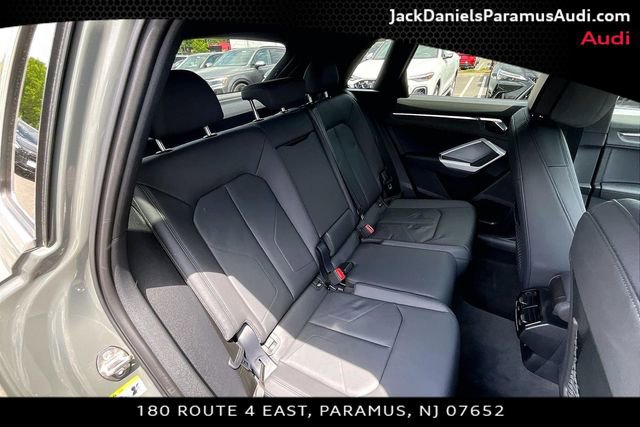 Used 2023 Audi Q3 2.0T Premium w/ Convenience Package AWD/4WD image 19