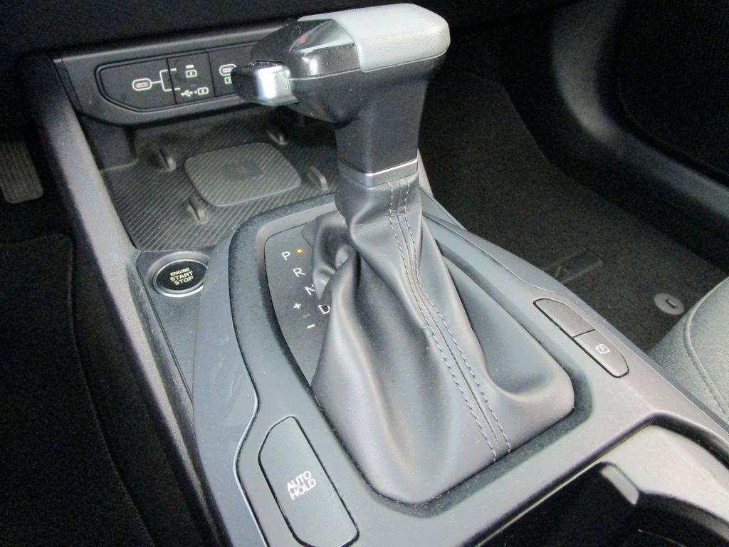 Used 2025 Kia K4 EX image 28