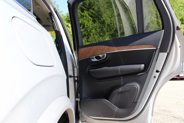 Certified 2023 Volvo XC90 B6 Plus w/ Protection Package Premier AWD/4WD image 18