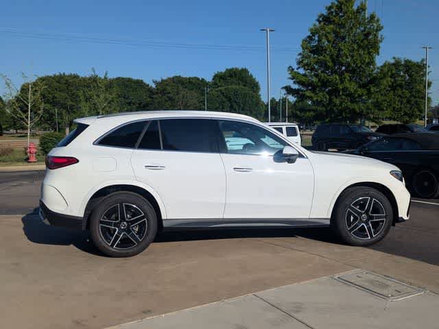 Used 2026 Mercedes-Benz GLC 300 image 12