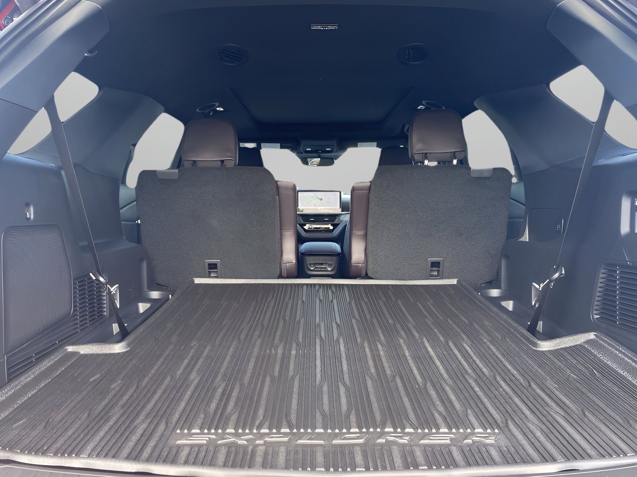 New 2026 Ford Explorer Platinum RWD image 30