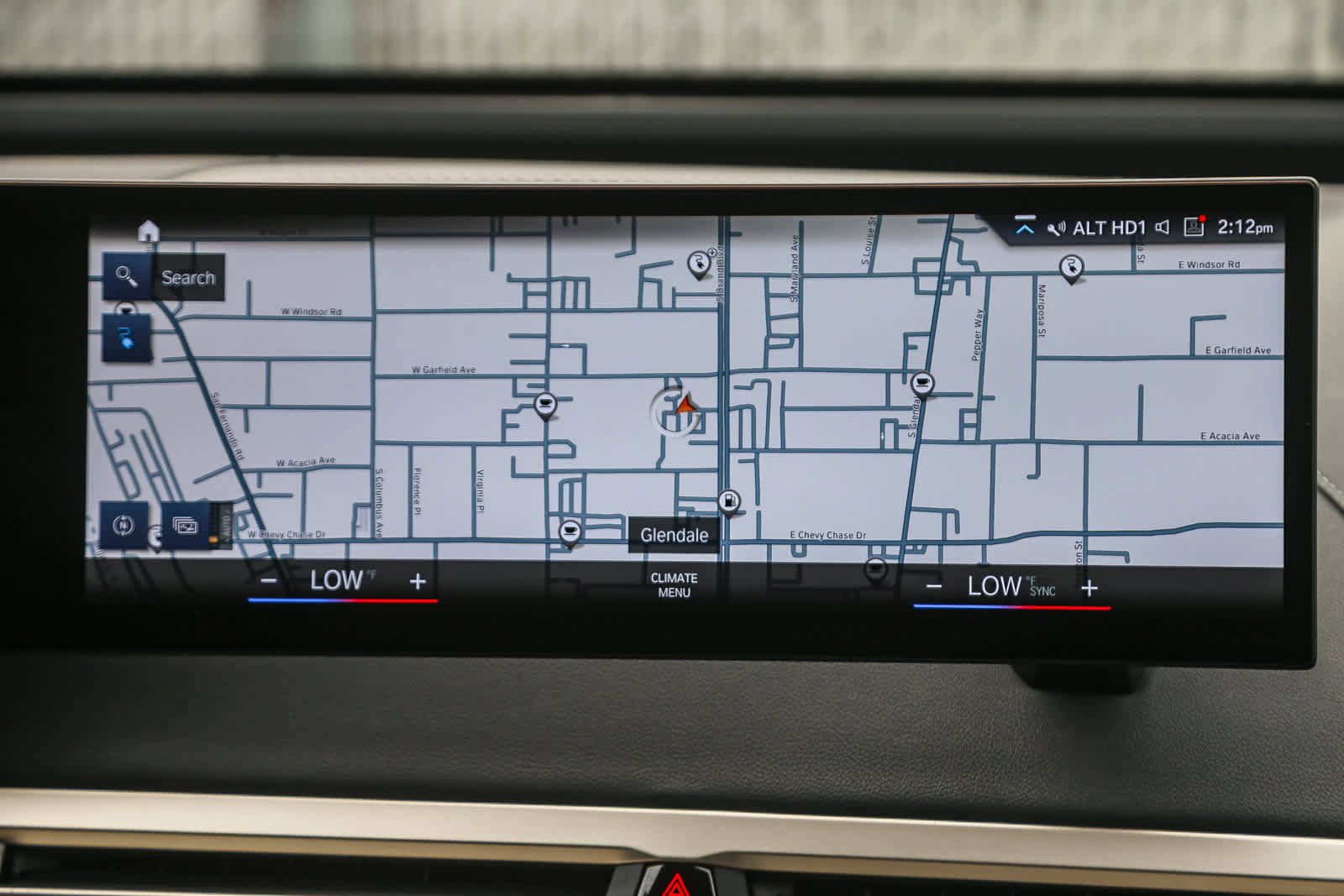 Used 2023 BMW iX xDrive50 w/ Sport Package image 11