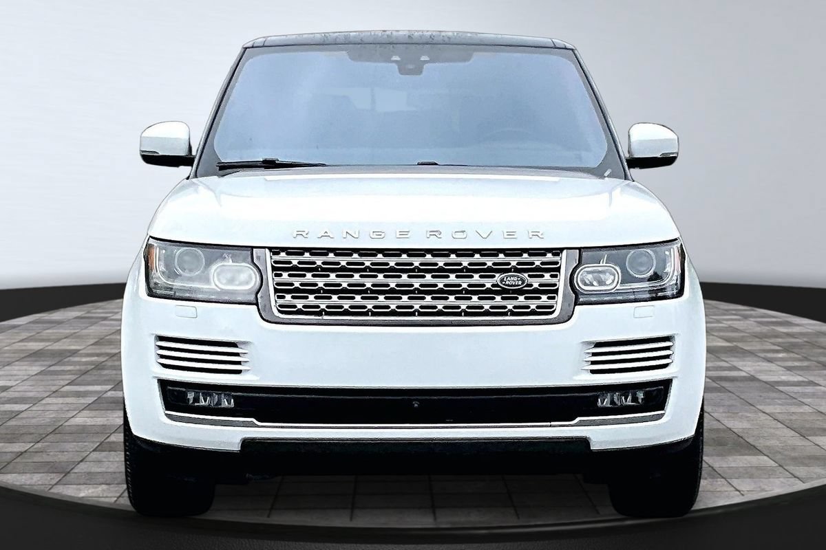 Used 2017 Land Rover Range Rover HSE AWD/4WD image 2