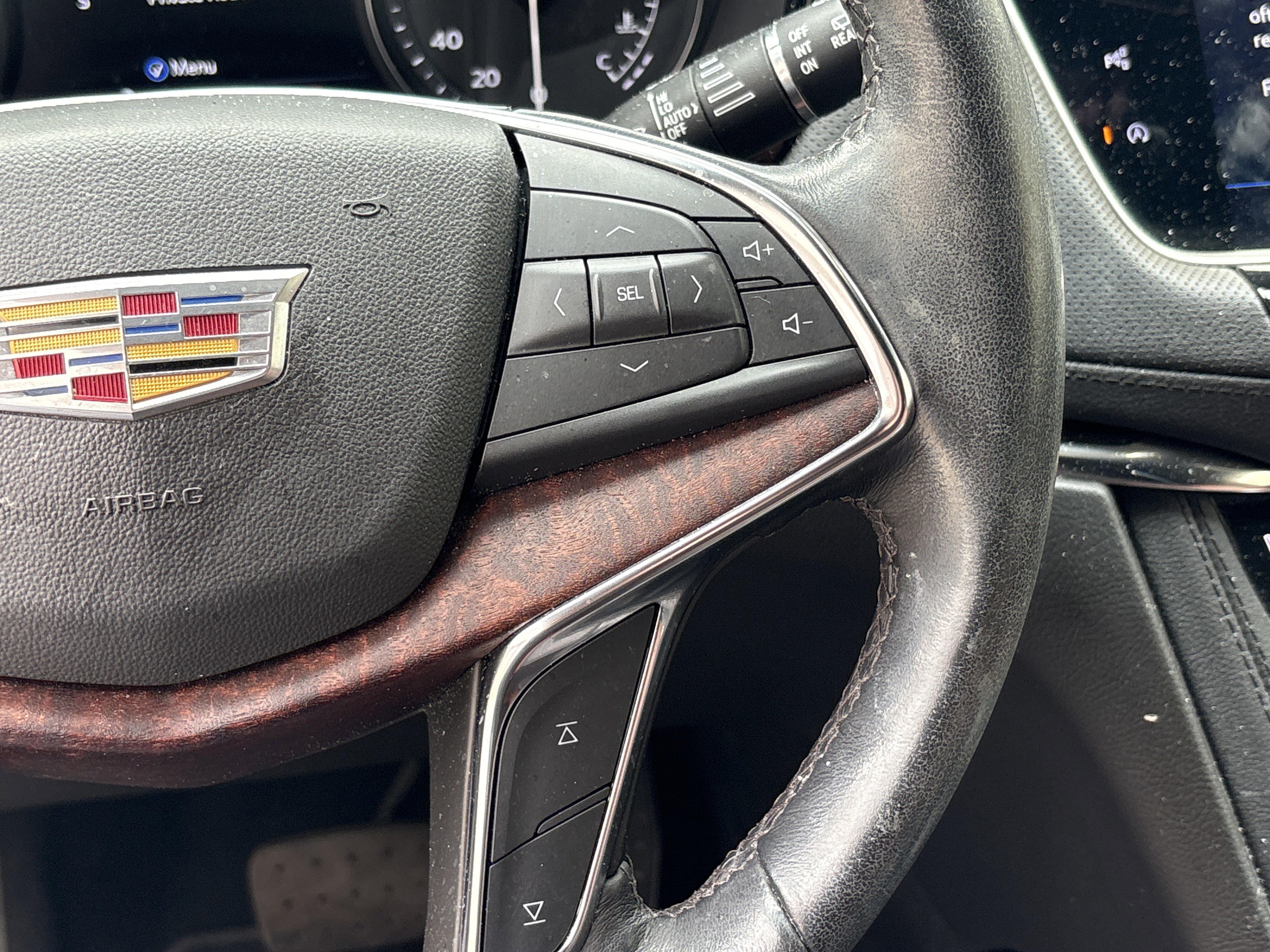 Used 2023 Cadillac XT5 Premium Luxury w/ Technology Package image 20