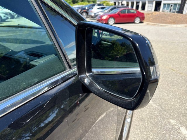 Used 2024 Cadillac XT5 Luxury AWD/4WD image 11