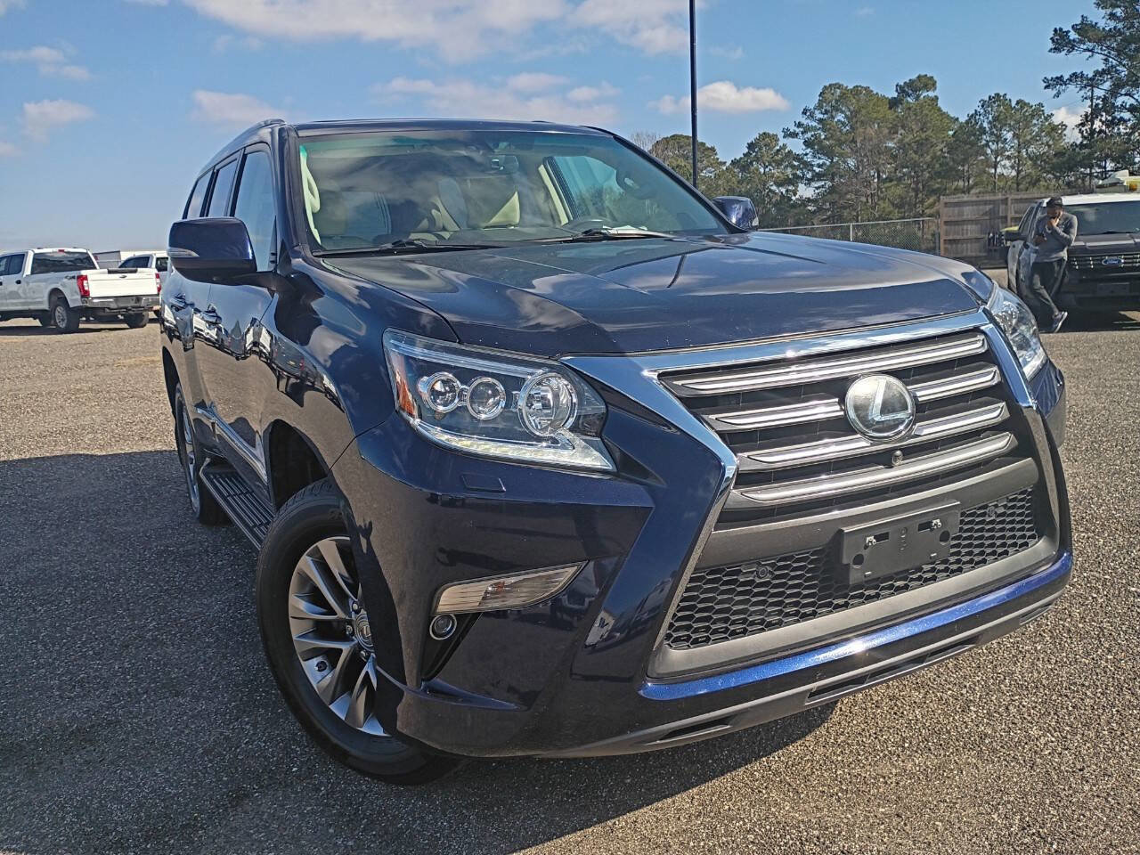 Used 2017 Lexus GX 460 Luxury image 3
