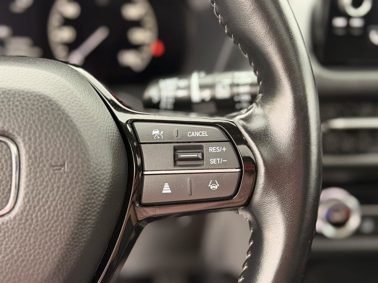 Used 2025 Honda HR-V EX-L image 19