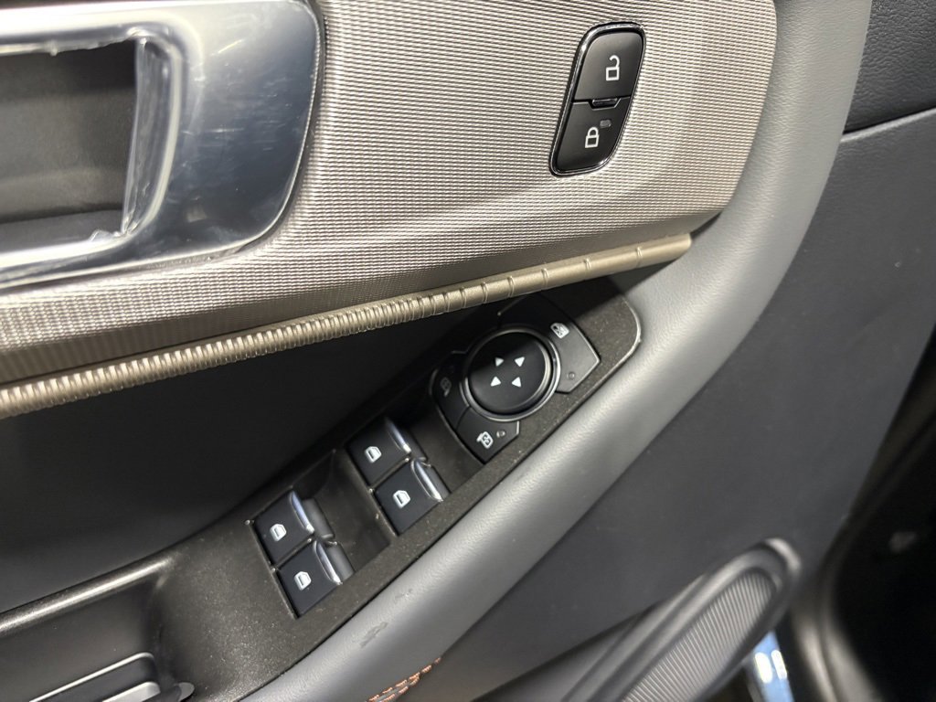 New 2026 Ford Explorer Active w/ Active Comfort Package image 18