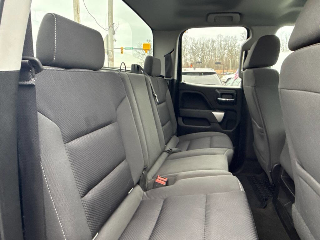 Used 2018 Chevrolet Silverado 1500 LT image 16