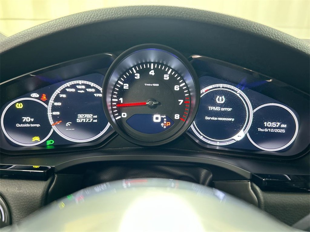 Certified 2021 Porsche Cayenne Coupe image 14