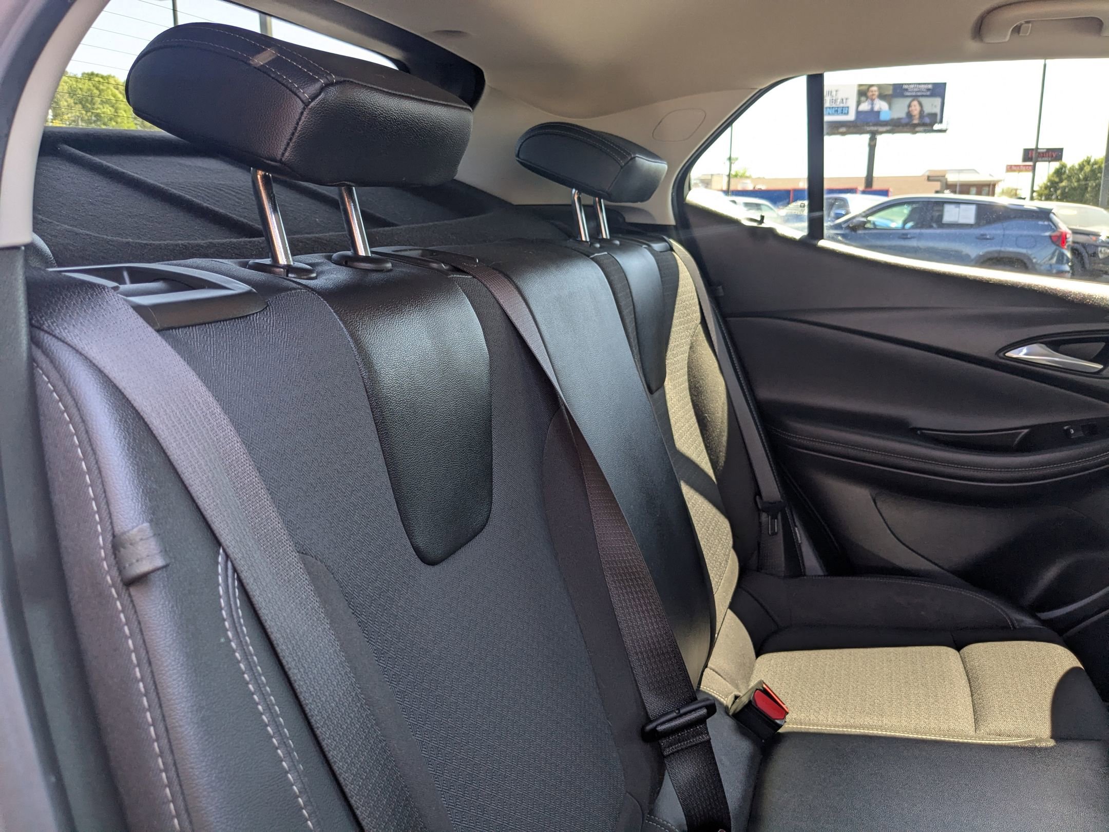 Used 2021 Buick Encore GX Preferred w/ Sport Touring Package FWD image 25