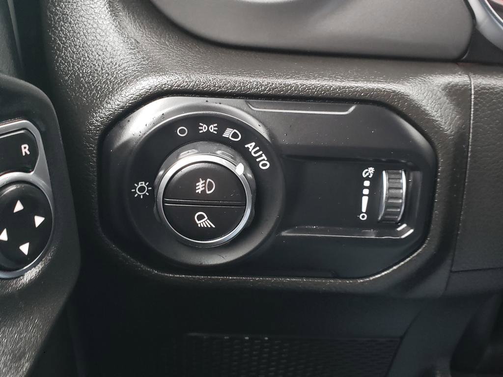 Used 2023 Jeep Gladiator Sport image 23