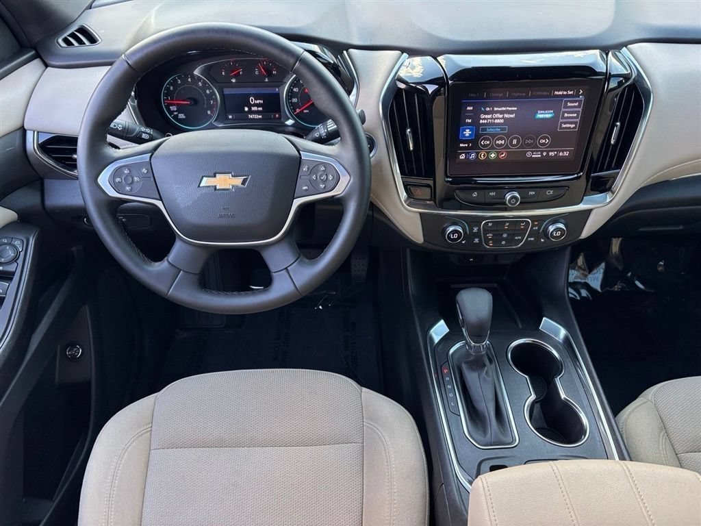 Used 2023 Chevrolet Traverse LT w/ LPO, Cargo Package AWD/4WD image 27