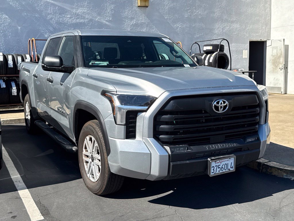 Used 2026 Toyota Tundra SR5 w/ SR5 Convenience Package RWD image 1