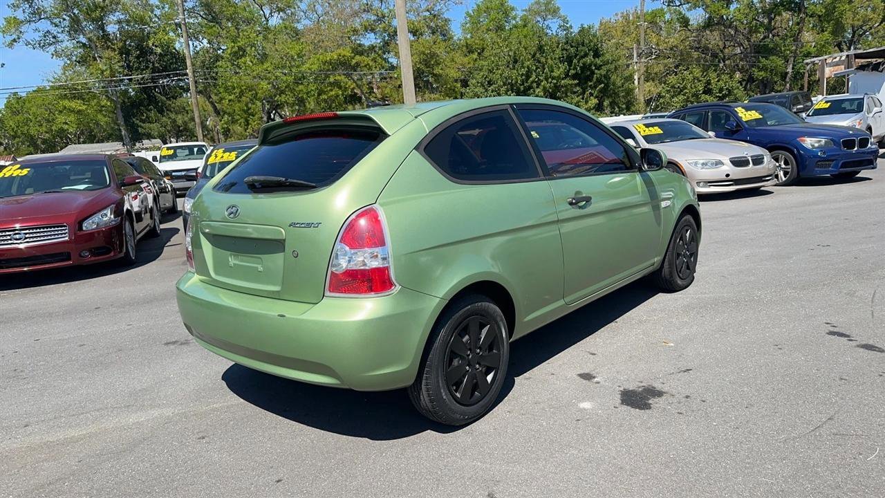 Used 2011 Hyundai Accent GS image 10