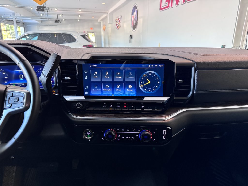 Certified 2023 Chevrolet Silverado 1500 LT AWD/4WD image 19