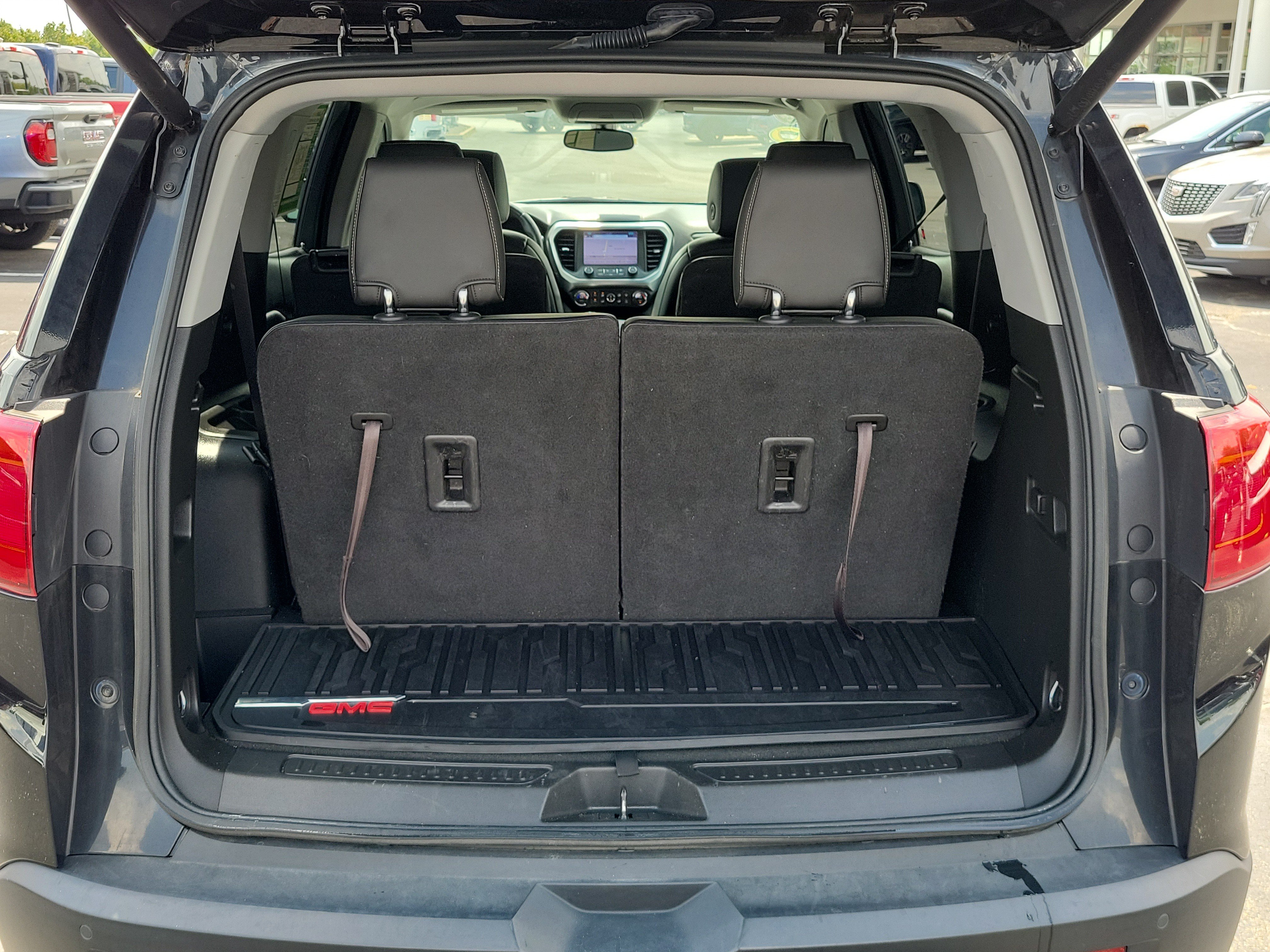 Used 2018 GMC Acadia SLT FWD image 7