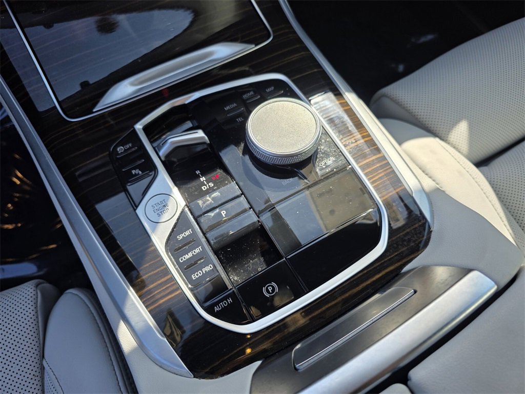 Certified 2025 BMW X5 sDrive40i w/ Premium Package image 25