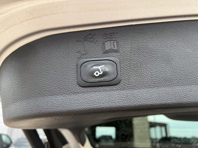 Certified 2019 Ford Escape SEL FWD image 19