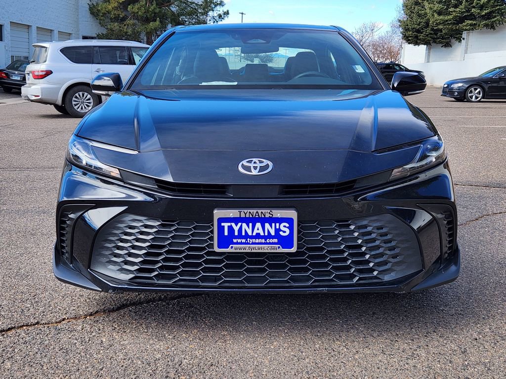 Used 2025 Toyota Camry SE image 7