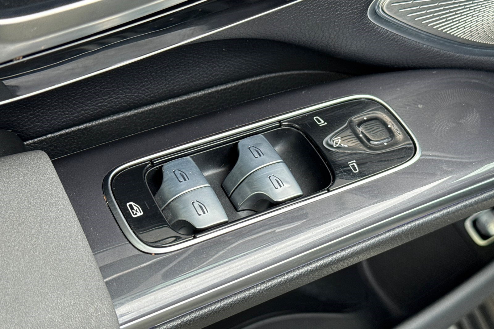 Certified 2023 Mercedes-Benz EQS 450+ 4MATIC SUV image 14